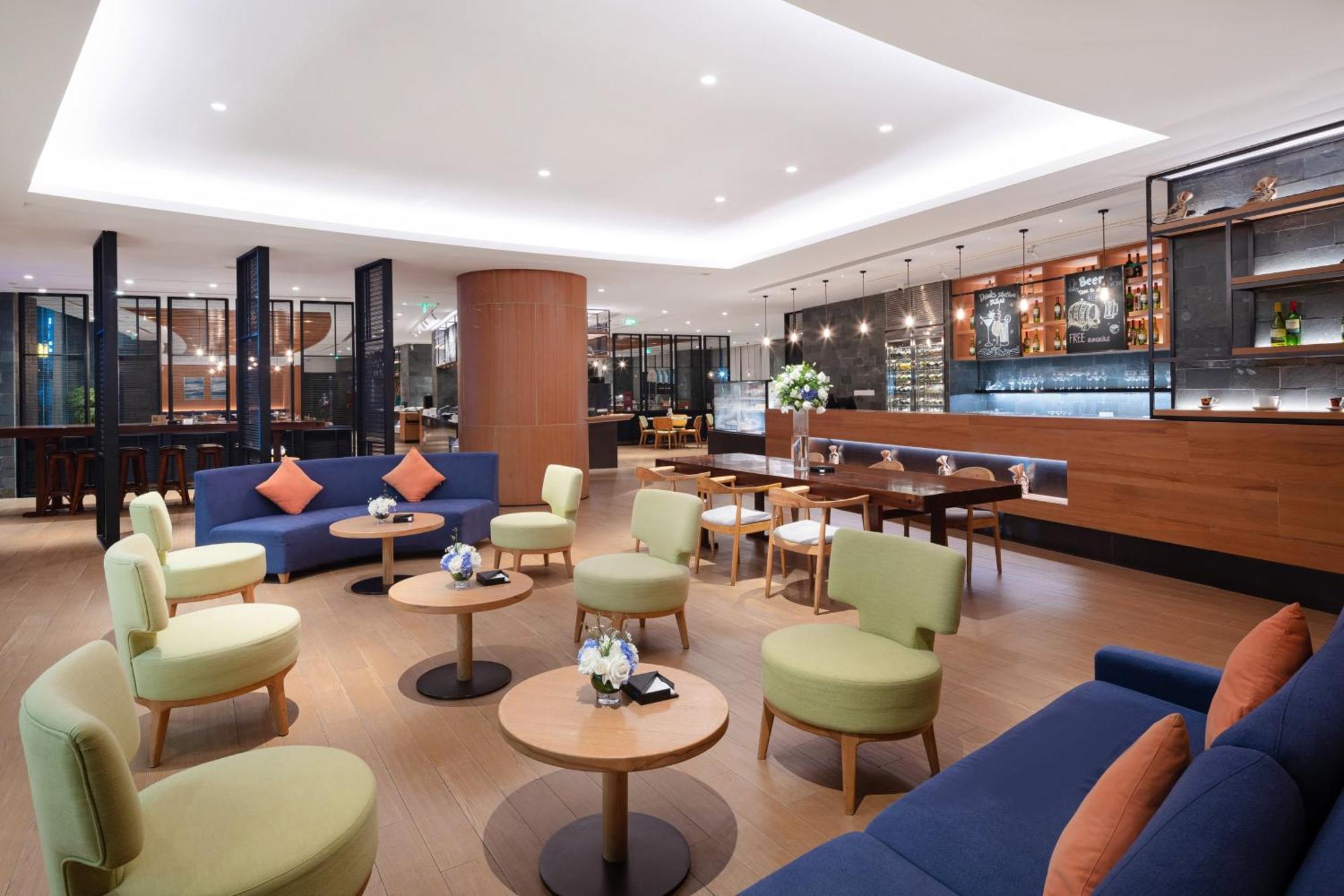 Crowne Plaza Zhuhai City Center By Ihg - Offers Free One-Way Shuttle To Chimelong Ocean Kingdom Экстерьер фото
